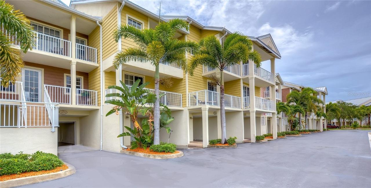 3275 Mangrove Point Dr., Ruskin, FL 33570