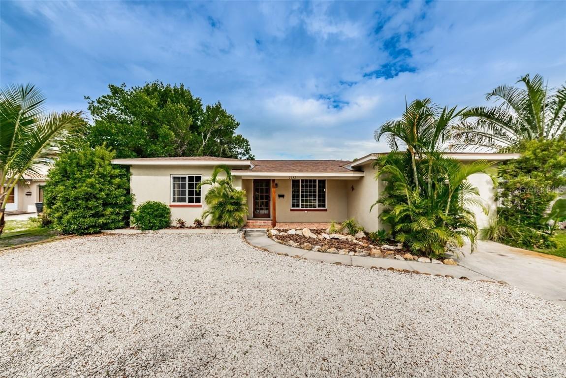 2152 75th Way, St Petersburg, FL 33710