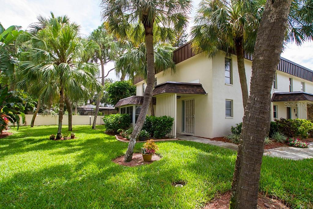 4913 38th Way S #201, St Petersburg, FL 33711