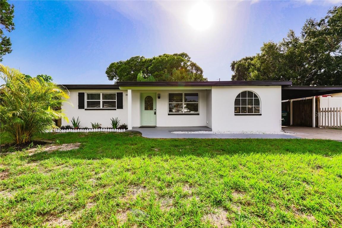 10958 109th St., Largo, FL 33778