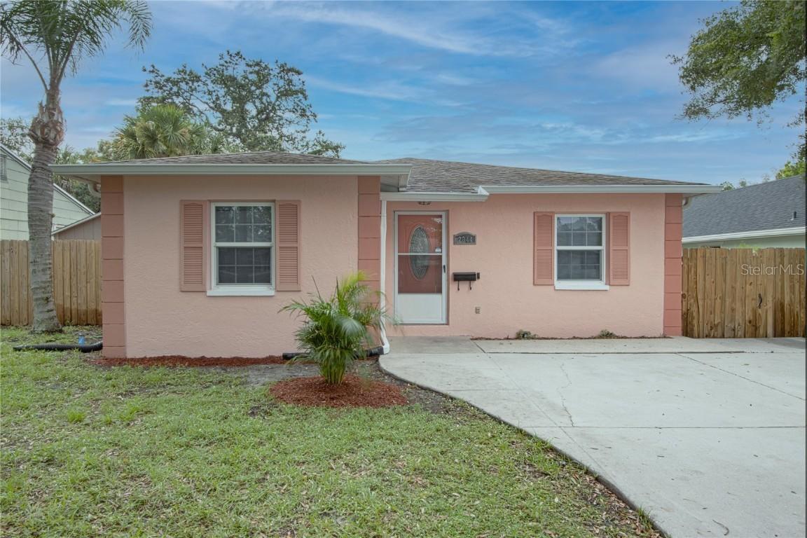 2044 44th St., St Petersburg, FL 33711