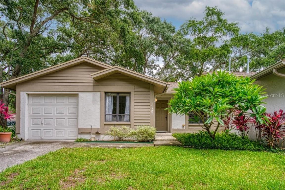 11327 94th St., Largo, FL 33773