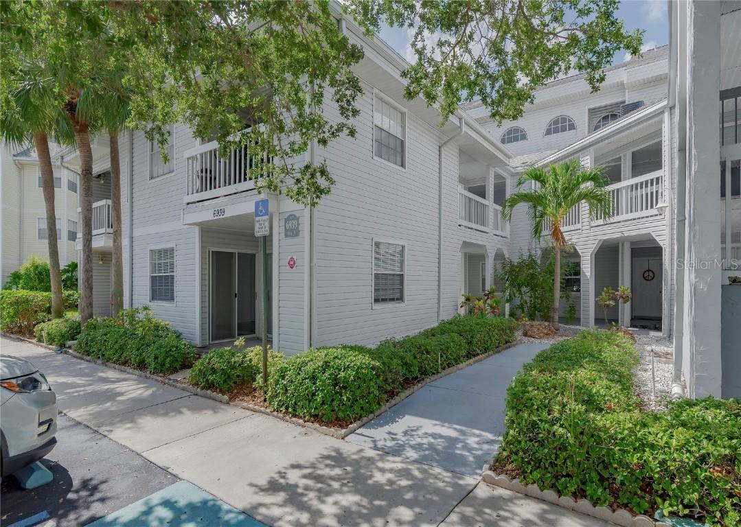 6939 Stonesthrow Cir. #6107, St Petersburg, FL 33710