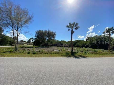 817 Seabold Ave., Port Charlotte, FL 33948