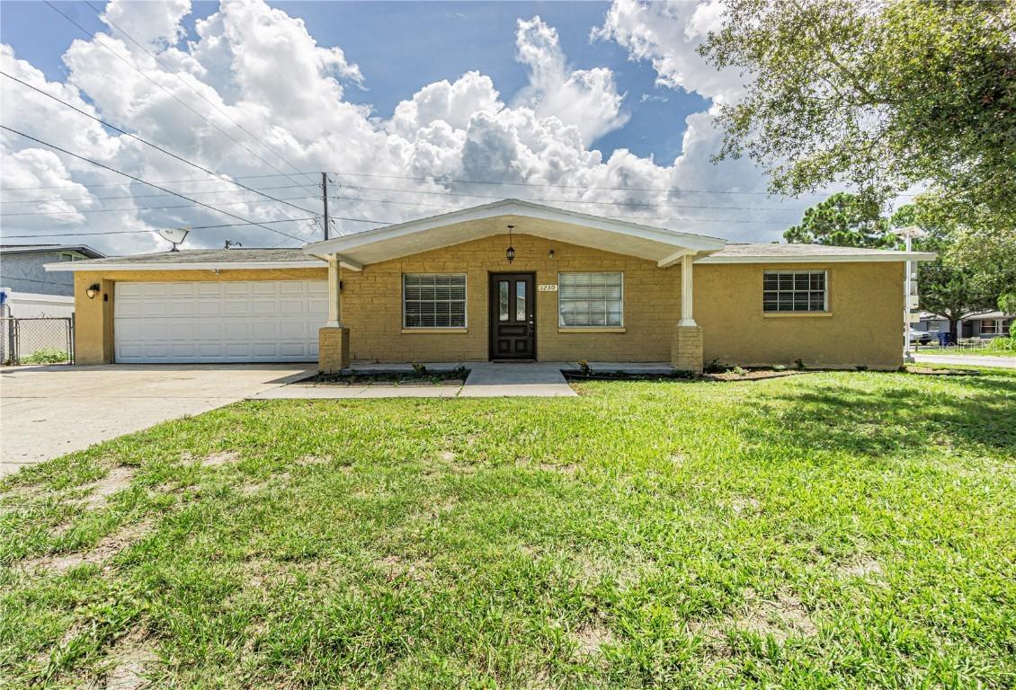 1230 Classic Dr., Holiday, FL 34691