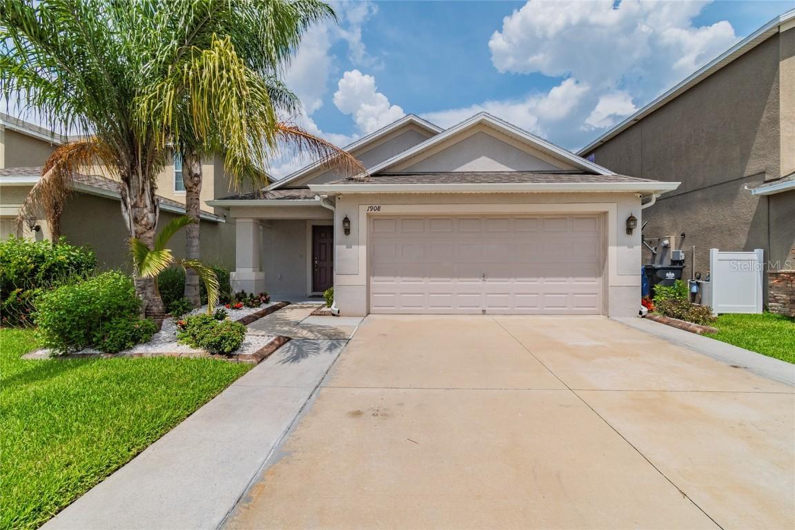 1908 Hawks View Dr., Ruskin, FL 33570