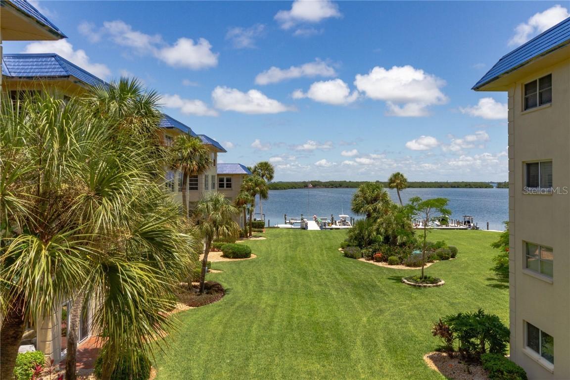 3808 Gulf Of Mexico Dr. #E305, Longboat Key, FL 34228