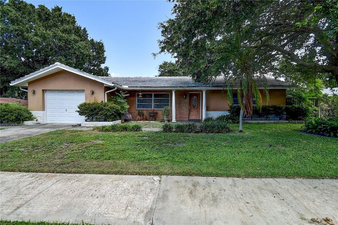 2631 Oakbrook Dr., Largo, FL 33770