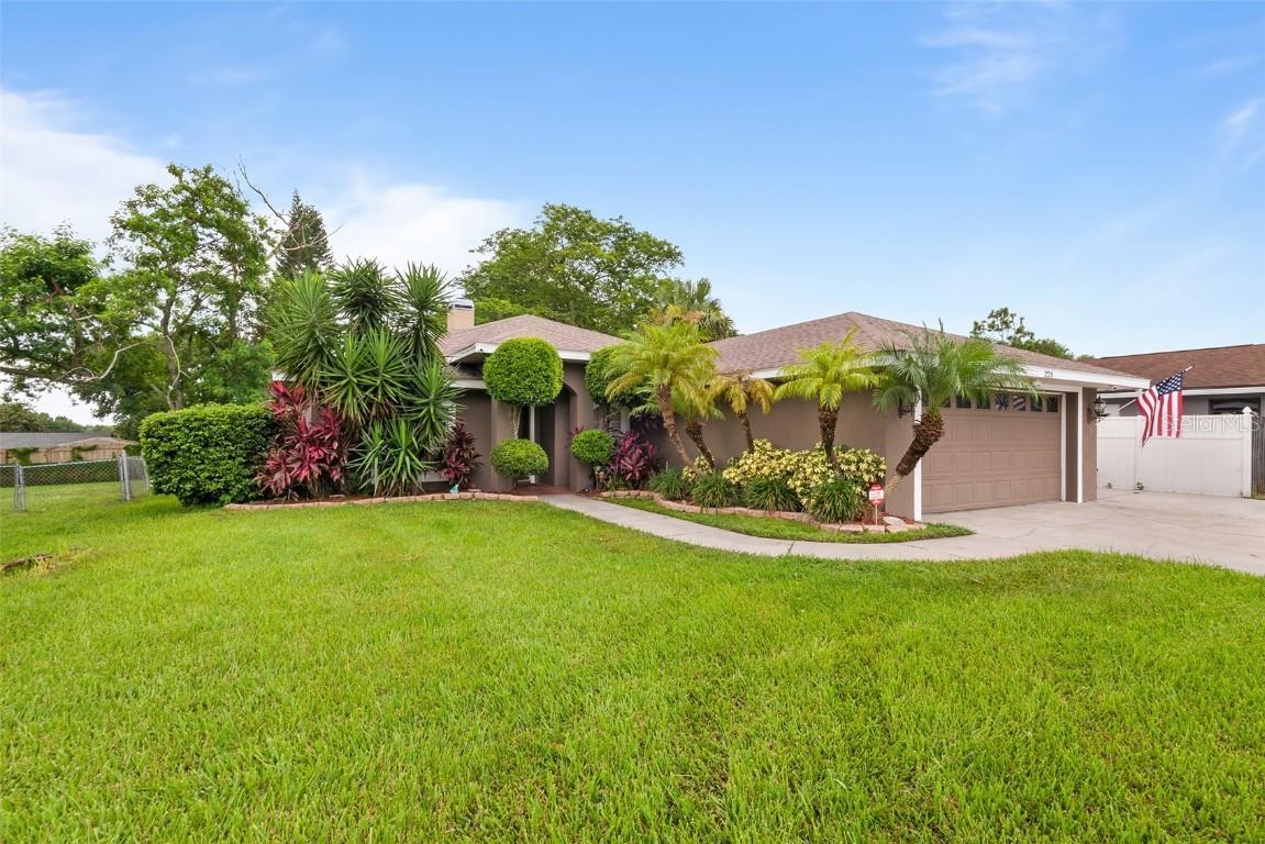 228 Escambia Dr., Winter Haven, FL 33884