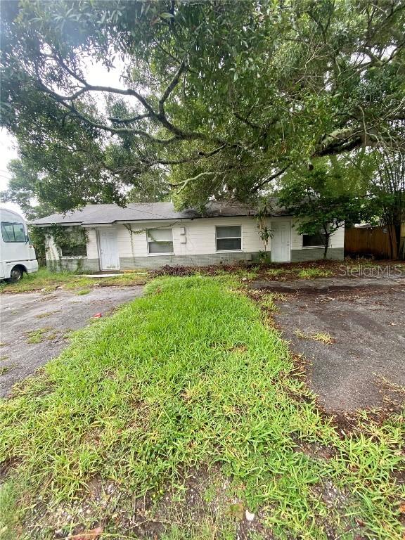 1007 Hawkins St., Clearwater, FL 33756
