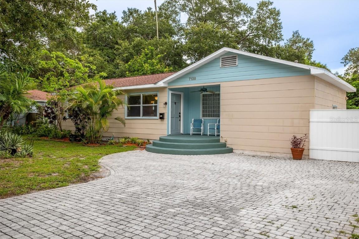 7128 9th Ave., St Petersburg, FL 33710