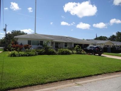 9270 111th St., Seminole, FL 33772