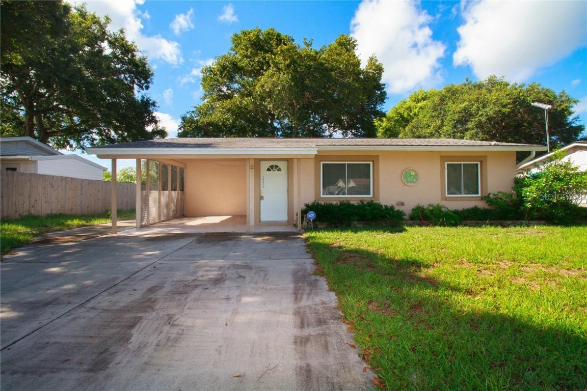 10824 115th Ave., Seminole, FL 33778