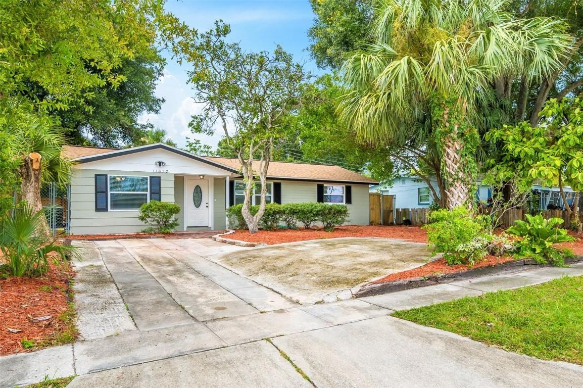 11632 Easy St., Largo, FL 33773