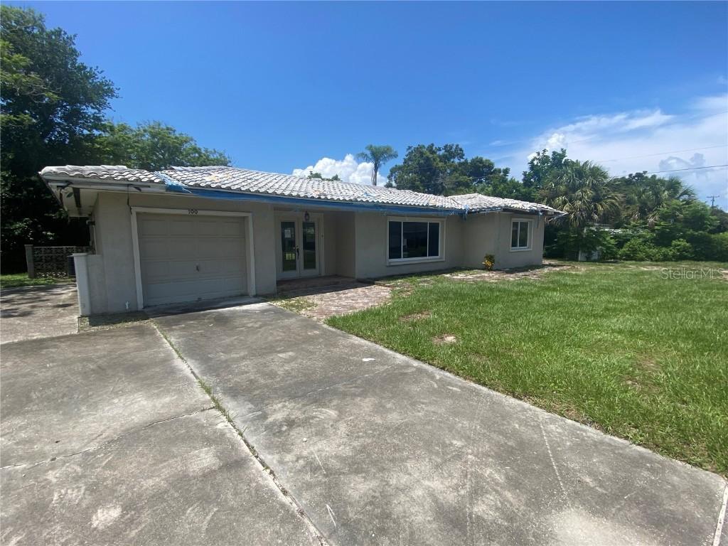 100 Palm Dr., Largo, FL 33770