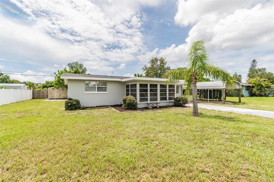 201 E Wentworth St., Englewood, FL 34223