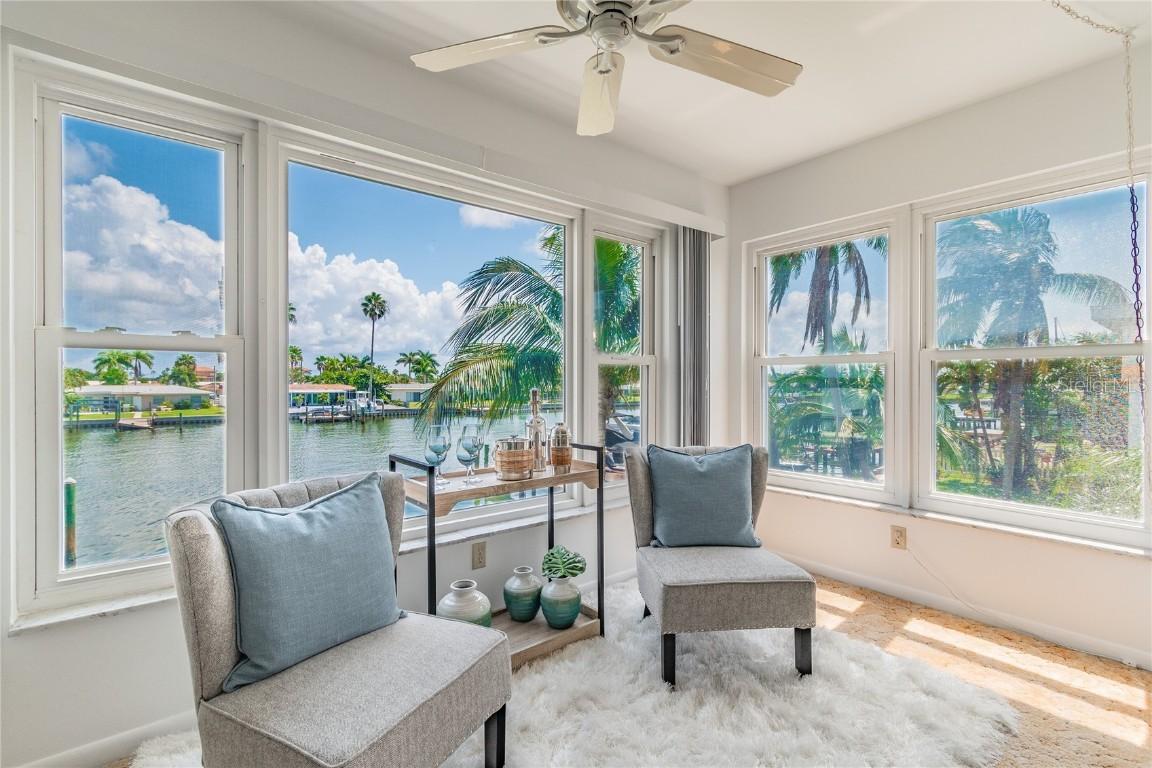 12405 3rd St. #208, Treasure Island, FL 33706