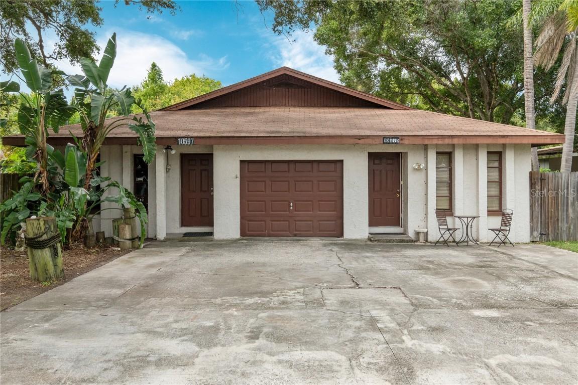 10597 101st Ave., Seminole, FL 33772