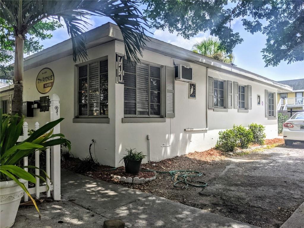 711 7th Ave., St Petersburg, FL 33701
