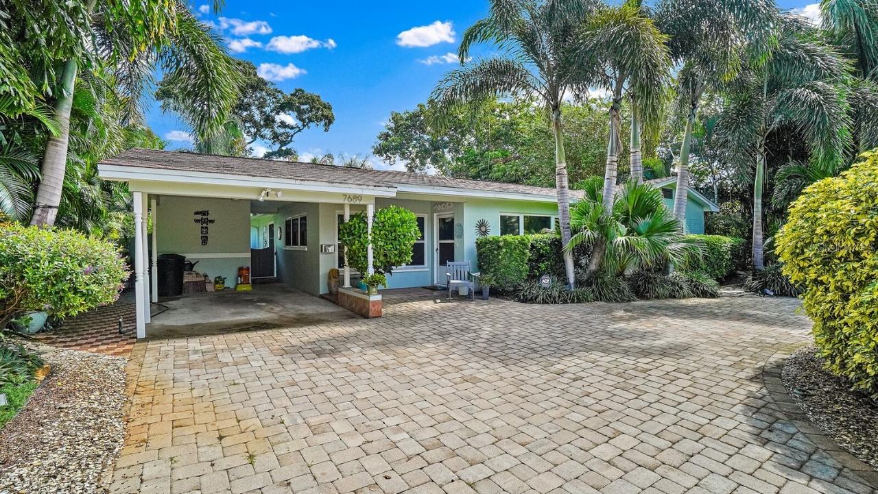 7689 16th Ave., St Petersburg, FL 33710