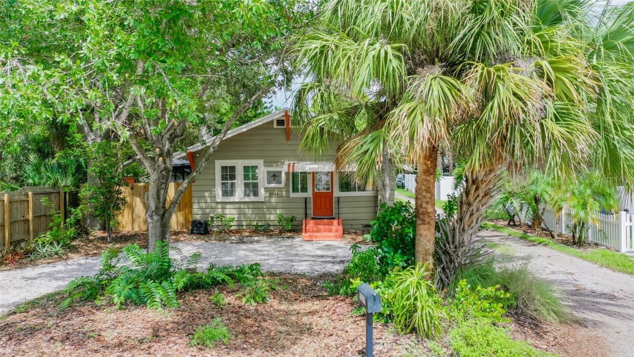 5221 23rd Ave., Gulfport, FL 33707