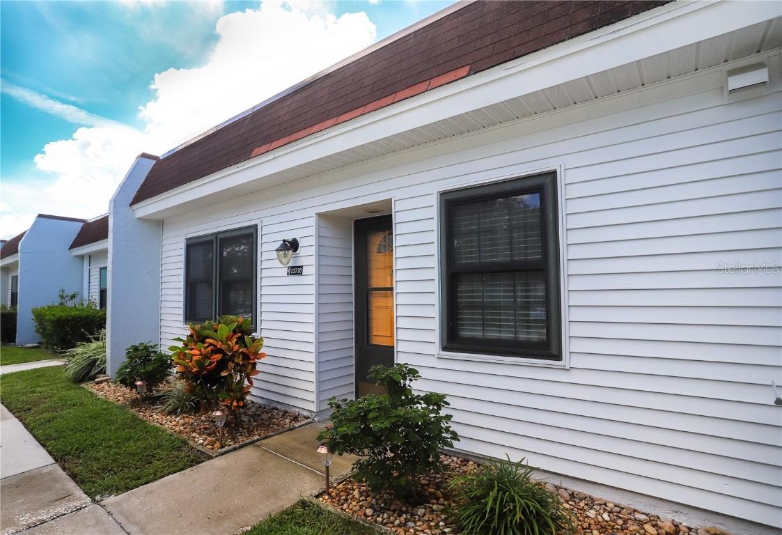 13730 Mission Oaks Blvd., Seminole, FL 33776