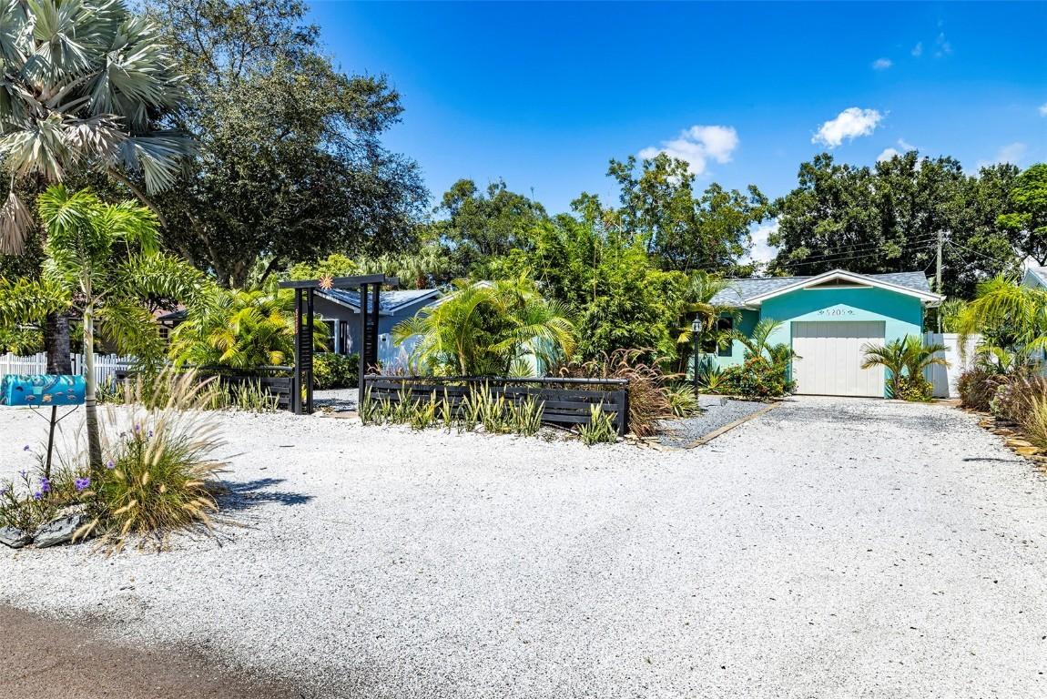 5205 23rd Ave., Gulfport, FL 33707