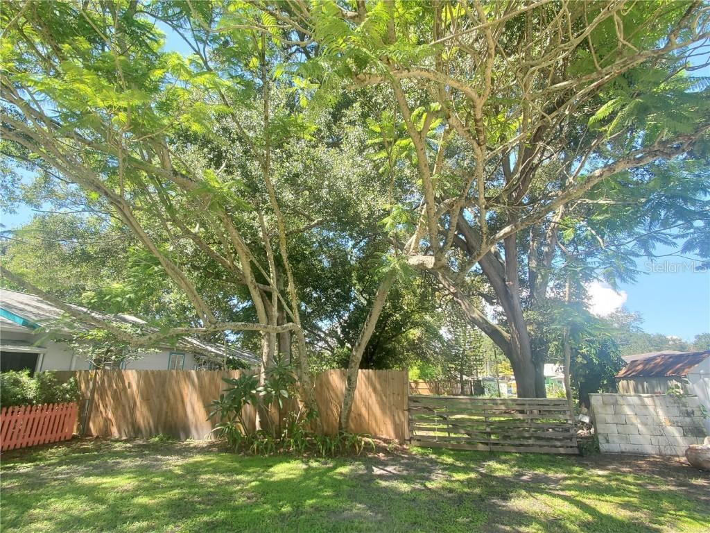 2307 52nd St., Gulfport, FL 33707