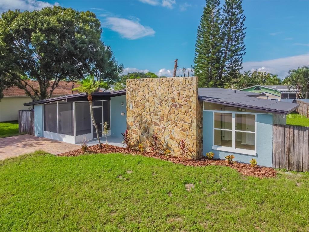 139 Sunlit Cove Dr., St Petersburg, FL 33702