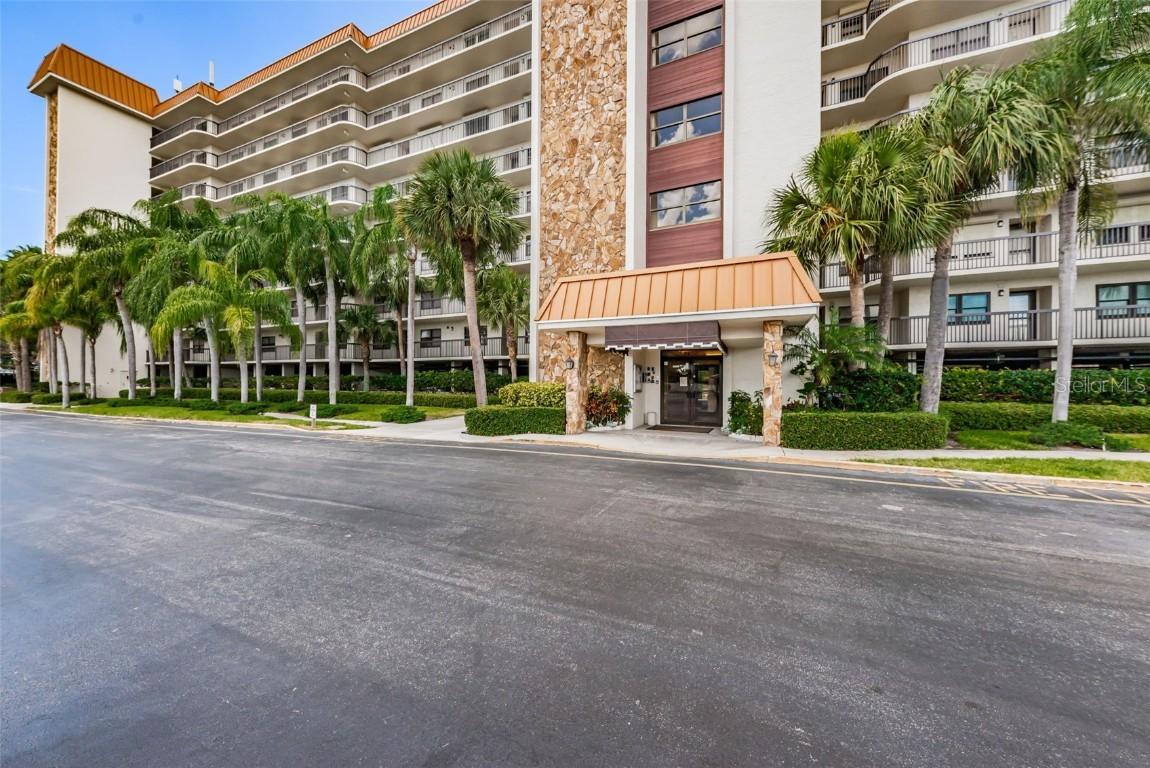 5400 Park St. #109, St Petersburg, FL 33709