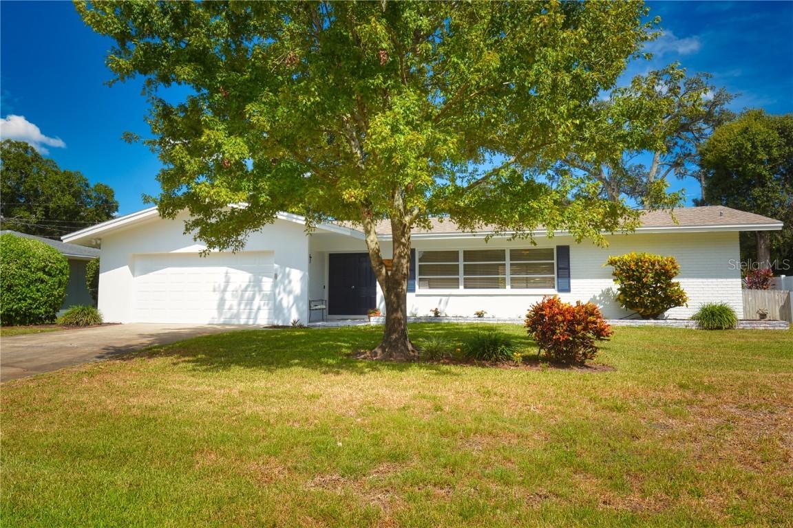 2965 Roberta St., Largo, FL 33771