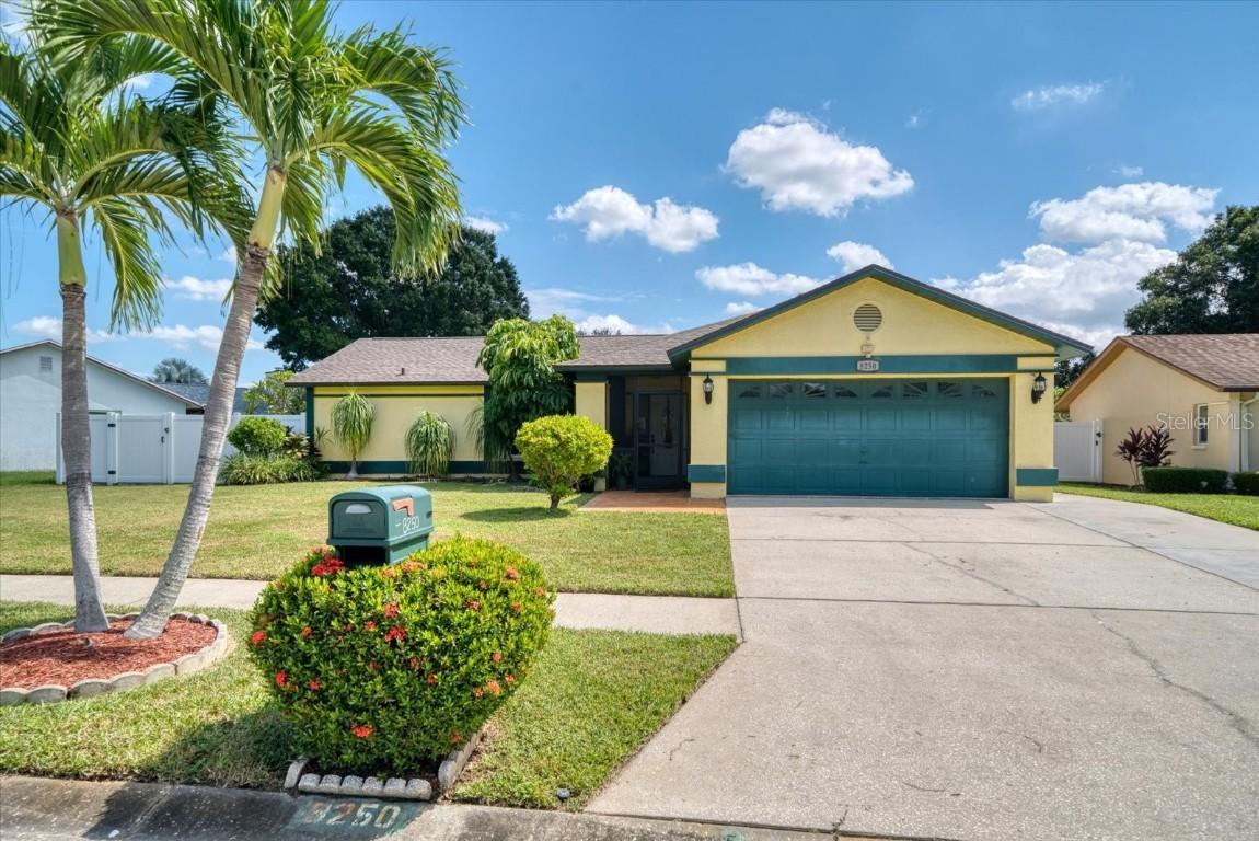 8250 124th Ter., Largo, FL 33773