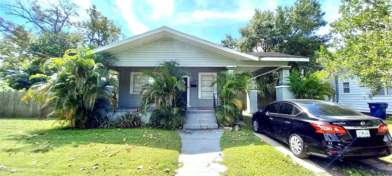 2722 W Chestnut St., Tampa, FL 33607
