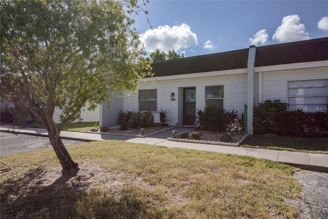 13810 Mission Oaks Blvd., Seminole, FL 33776