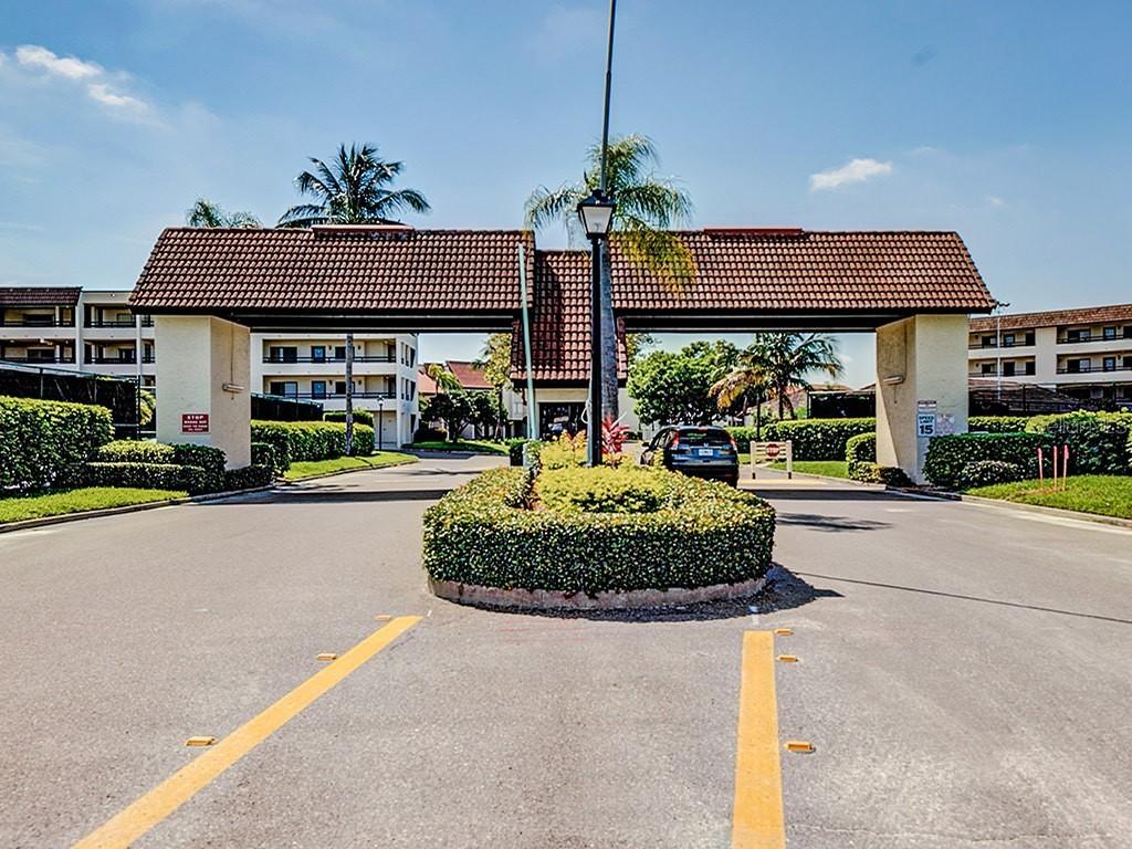 106 1st St. #301, Tierra Verde, FL 33715