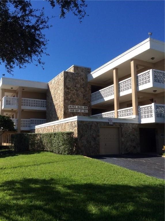 5090 Bay St. #221, St Petersburg, FL 33703