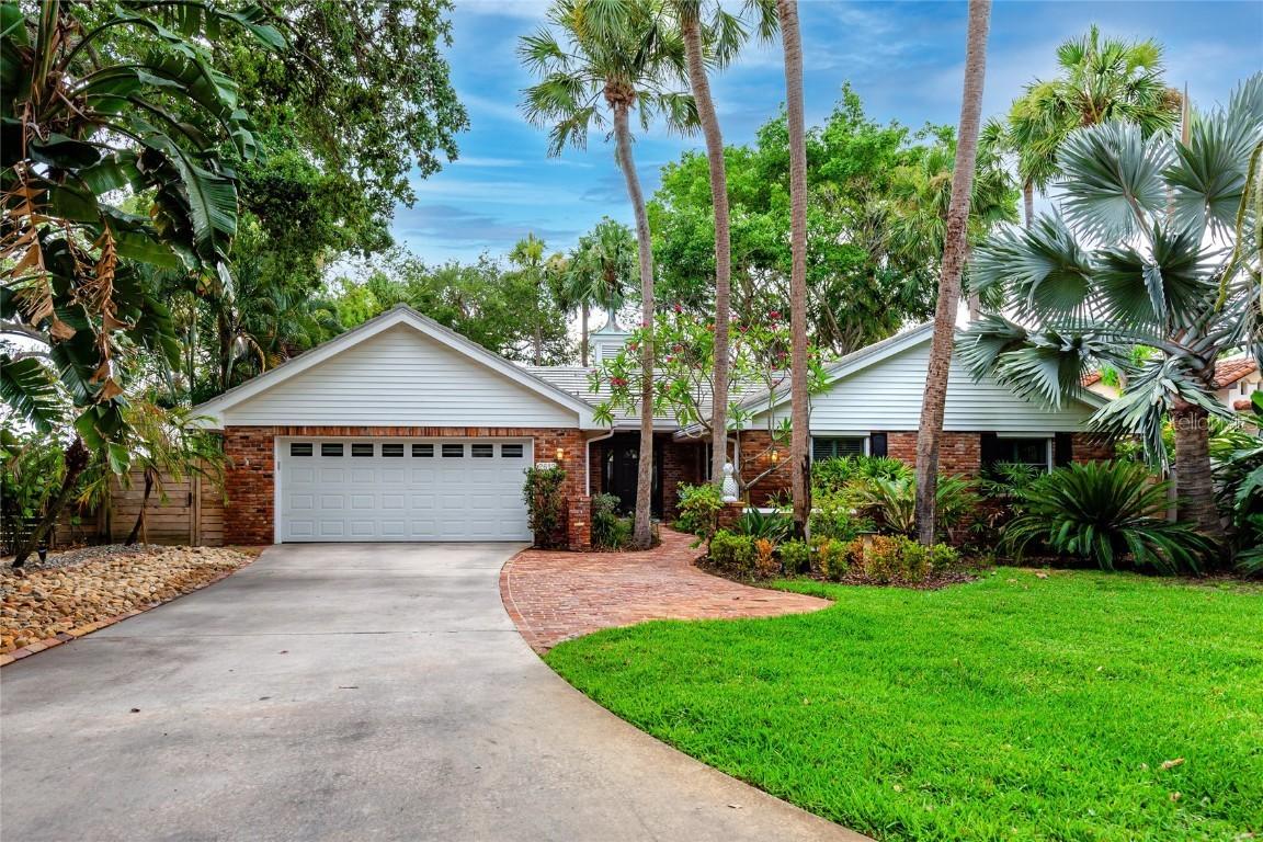 2612 Keystone Ct., St Petersburg, FL 33710