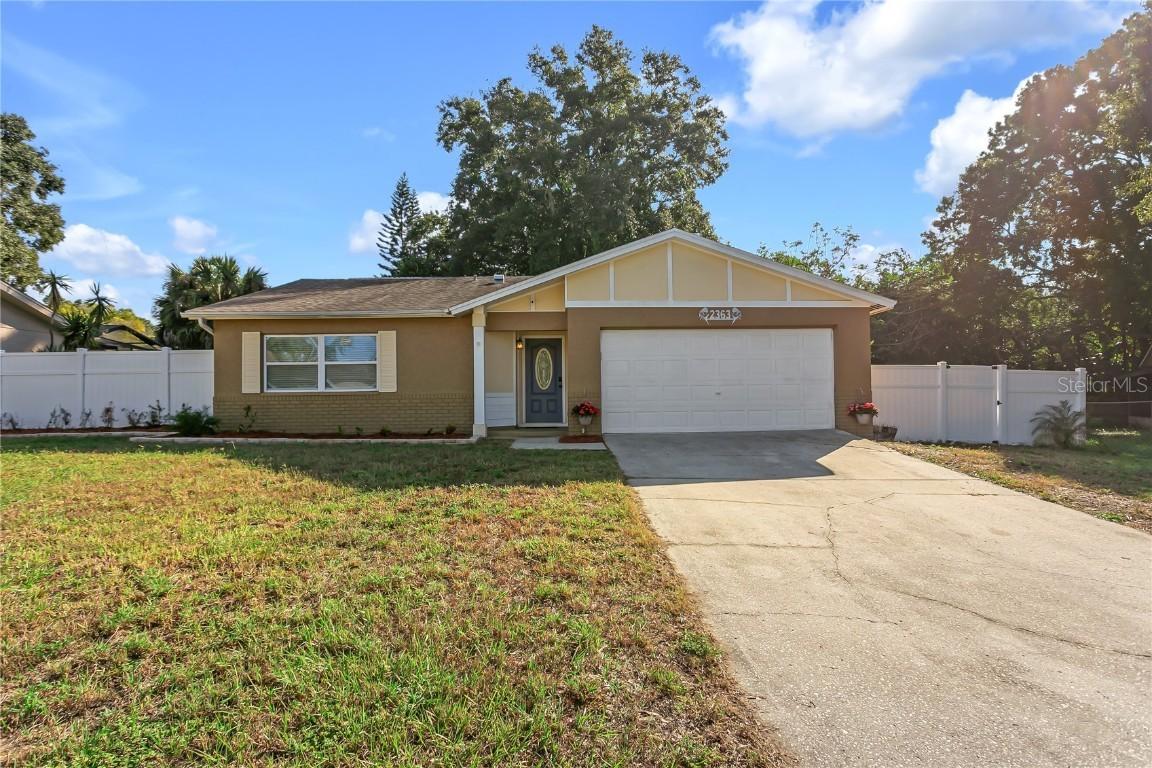 2363 Groveview Ln., Palm Harbor, FL 34683