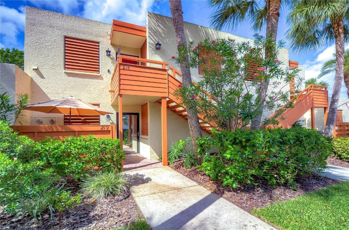 219 Pineneedle Dr., Bradenton, FL 34210