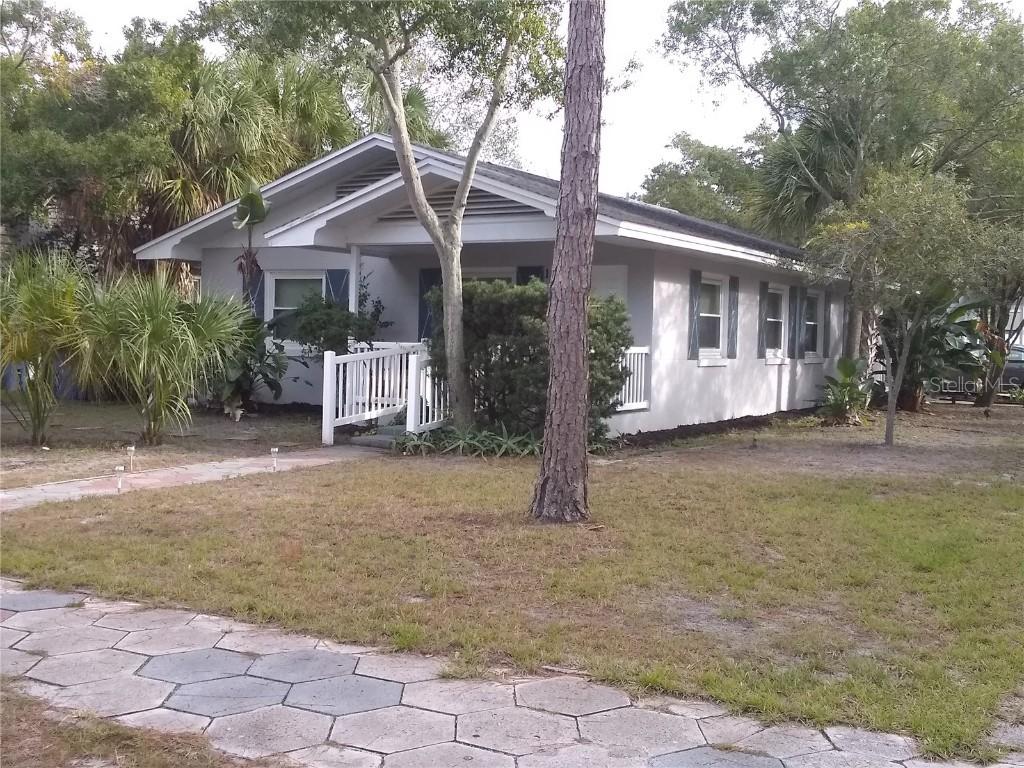 106 21st Ave., St Petersburg, FL 33704