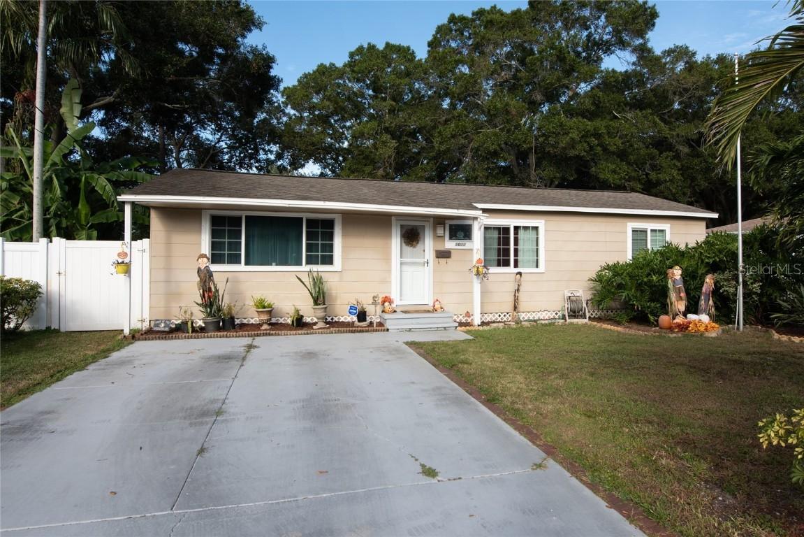 5022 20th St., St Petersburg, FL 33714