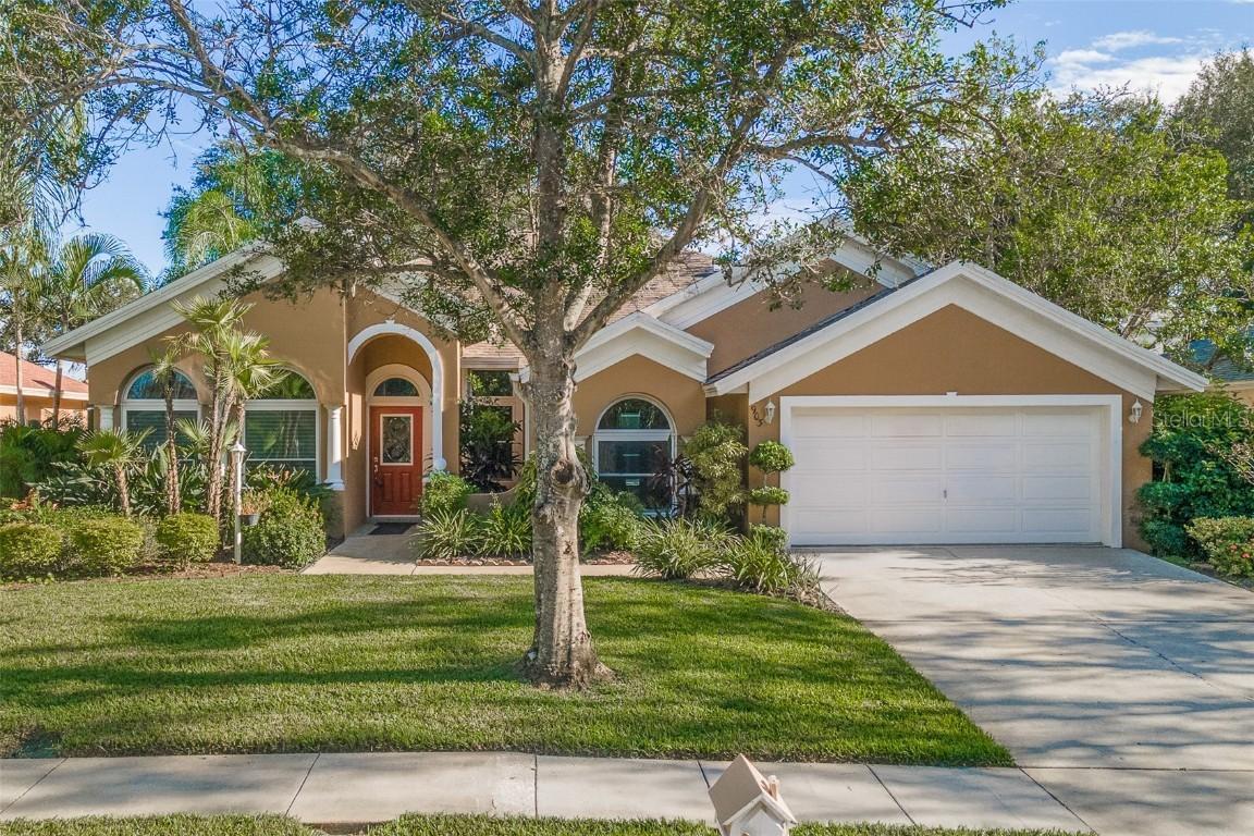 903 Whippoorwill Dr., Palm Harbor, FL 34683