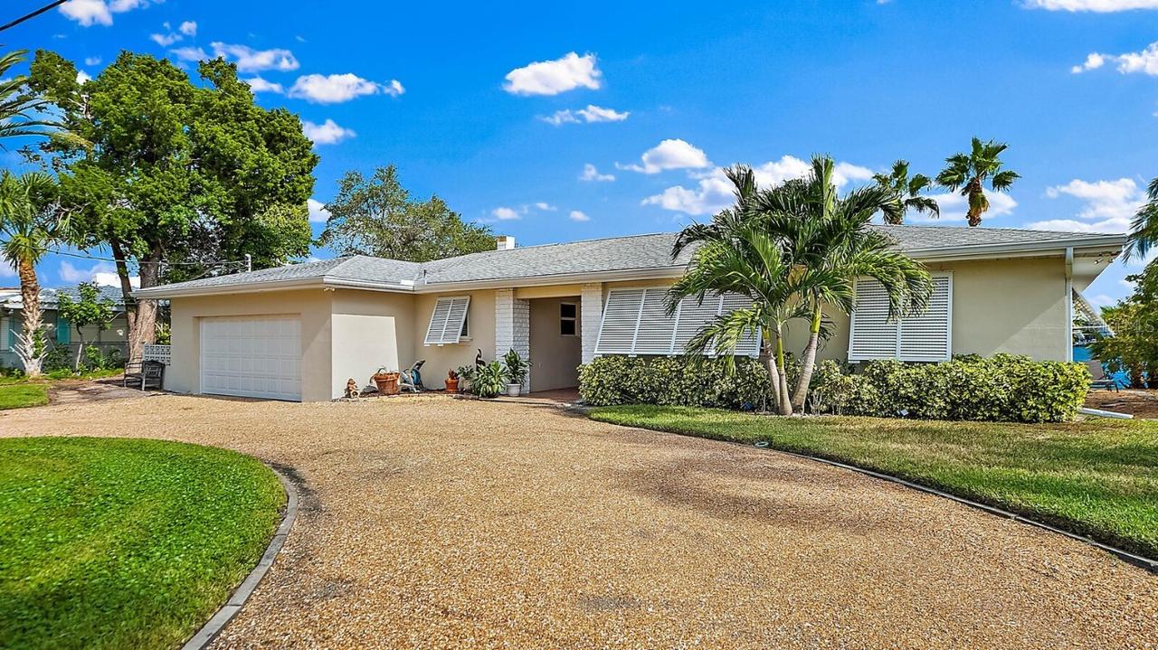 2011 E Vina Del Mar Blvd., St Pete Beach, FL 33706