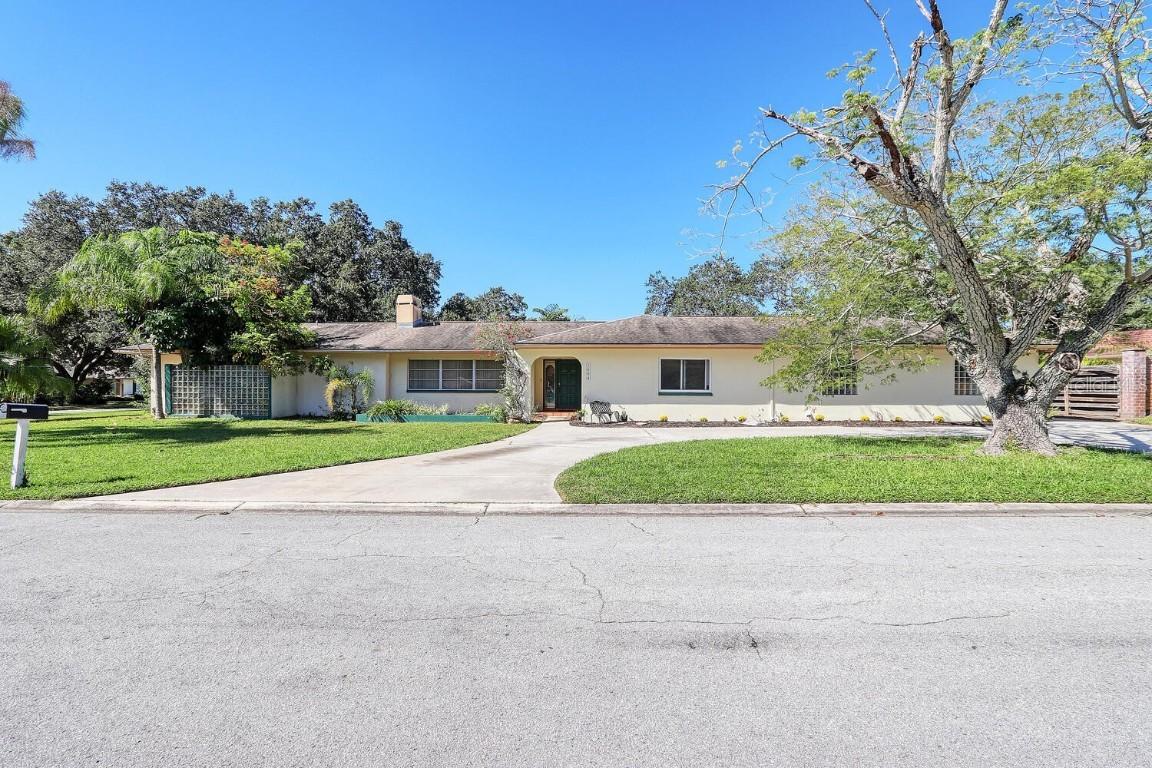 1664 Sharon Way, Clearwater, FL 33764