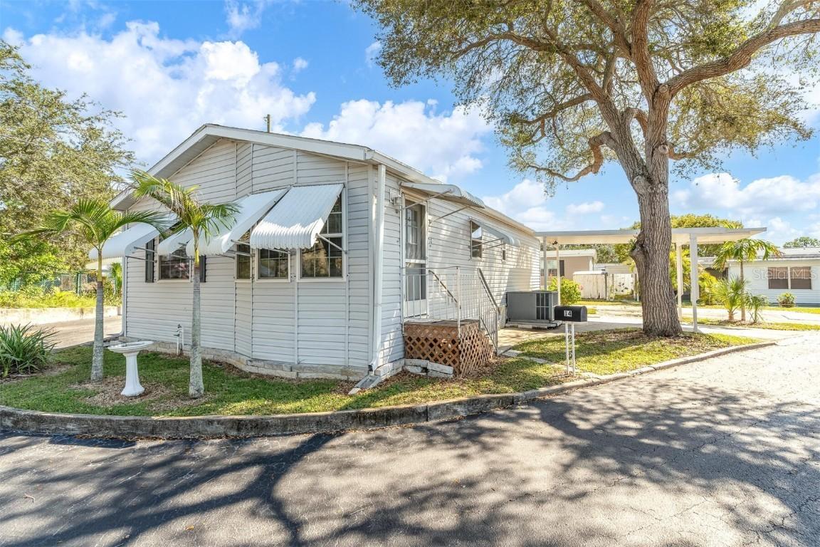 7801 34th Ave. #14, St Petersburg, FL 33710