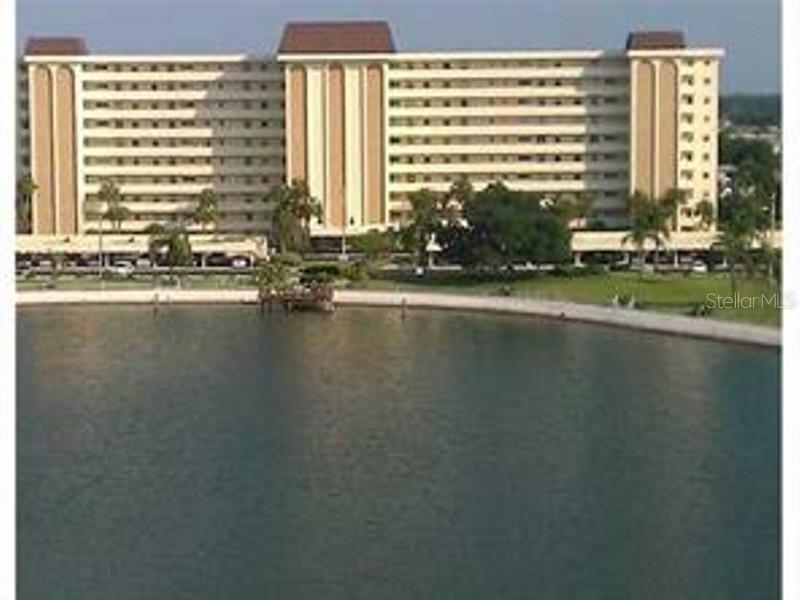 4725 Cove Cir. #408, St Petersburg, FL 33708