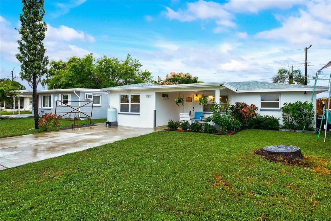 12024 106th St., Largo, FL 33773