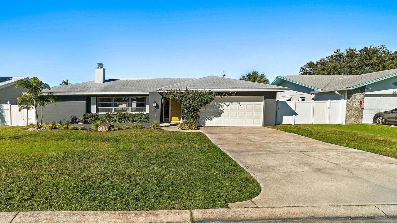 2581 61st Ave., St Petersburg, FL 33712