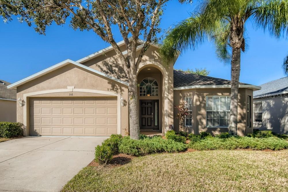 208 Smokey Hill Ave., Ruskin, FL 33570