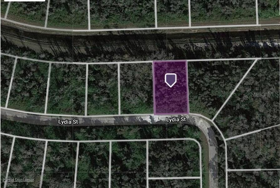 647 Lydia St., Lehigh Acres, FL 33974